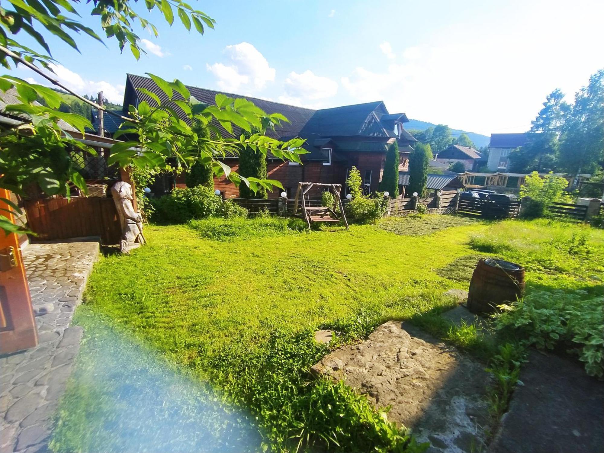 Starovitska Hata - Ethno-Cottage Верховина Екстер'єр фото