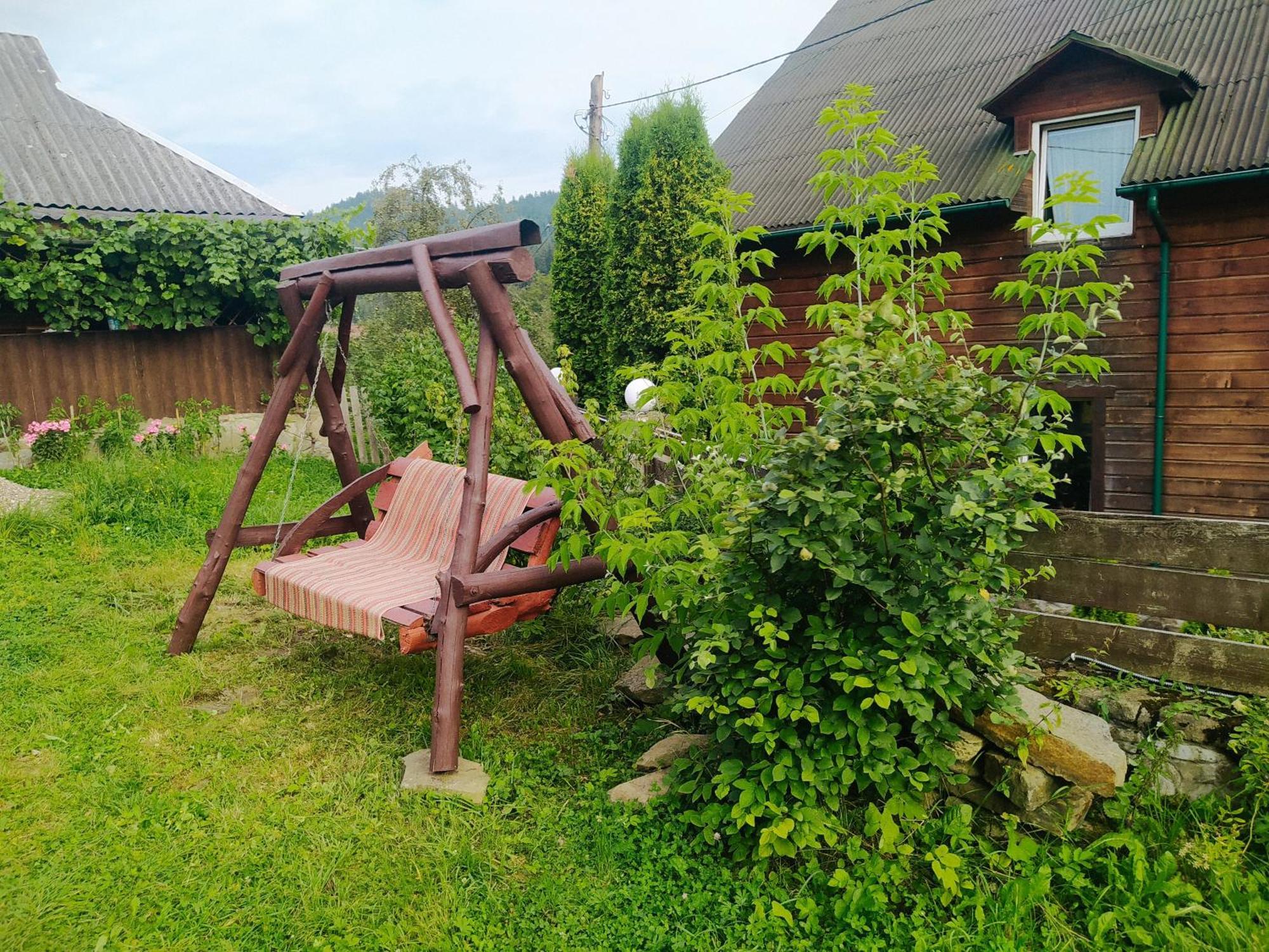Starovitska Hata - Ethno-Cottage Верховина Екстер'єр фото
