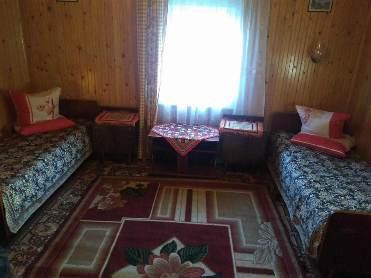 Starovitska Hata - Ethno-Cottage Верховина Екстер'єр фото